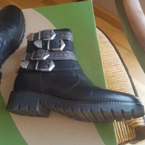 Dream in Green Boots Dream in Green for Bottines / Boots Couleur Noir – Image 3